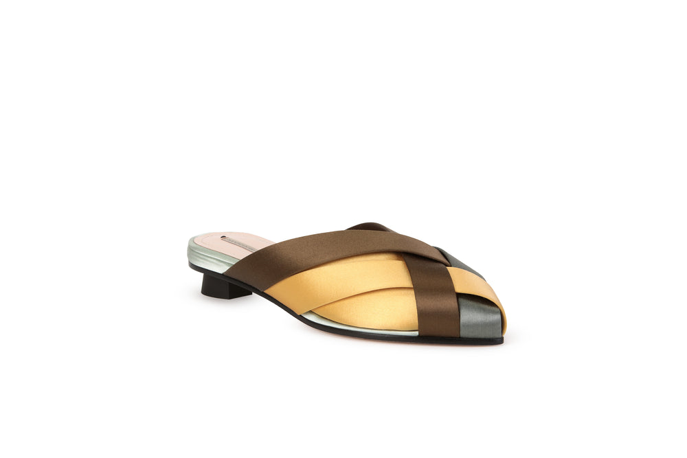 Multicolor satin sabot