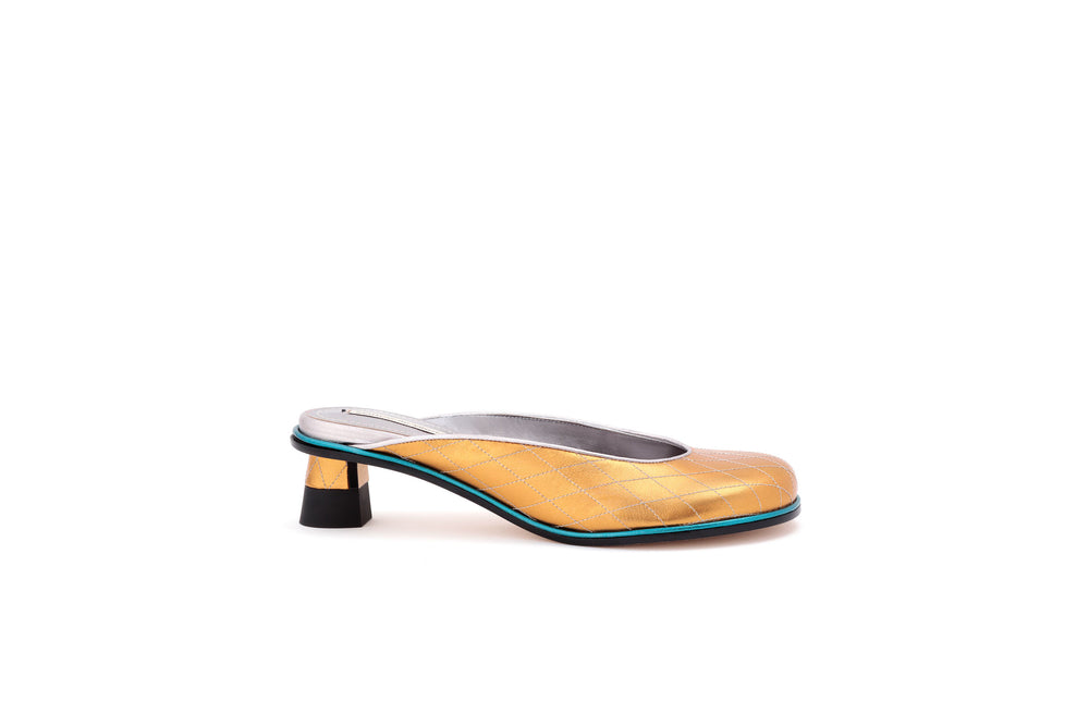 Laminated Leather Quilted Sabot