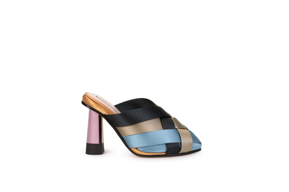 Multicolor satin sabot